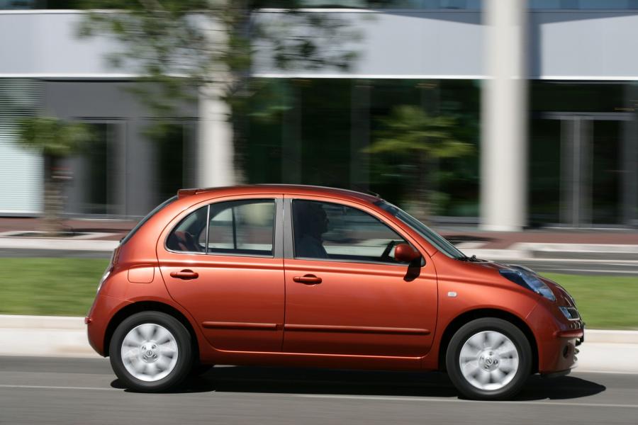 Nissan Micra 5-Door (K12C) 2007 года  (фото 12 из 16)